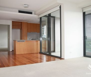 SPACIOUS 2 BED + 2 BATH APARTMENT LOCATED IN THE BEST BUILDING OF S... - Photo 1