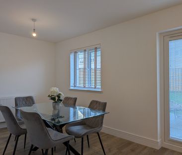 4 bedroom detached house to rent - Photo 5