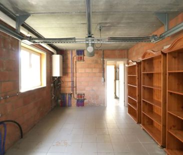 Recente woning met drie slaapkamers en garage op rustige locatie te... - Photo 4