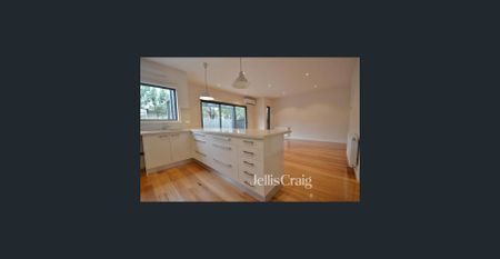 Prime Position - Photo 2