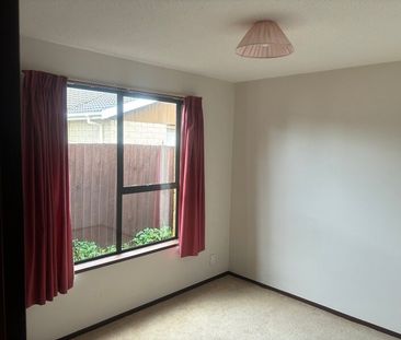 Great location in Ilam – 4 Bedrooms, Separate shower room, a second... - Photo 5