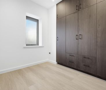 Headgate, Colchester, CO3 - Photo 1