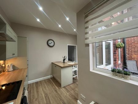 2 Bedroom Terrace - Photo 2