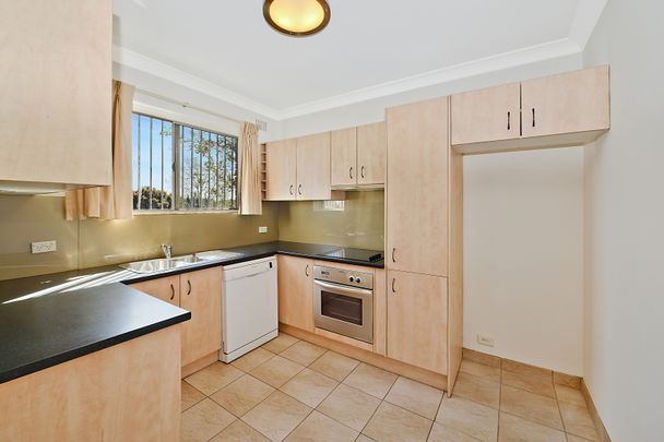 6/39 Laura Street, Newtown NSW 2042 - Apartment For Rent | Domain - Photo 1