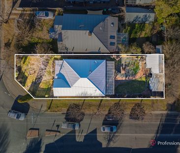 FULLY FURNISHED 3-BEDROOM HOME IN PRIME CENTRAL SOUTH LOCATION - Photo 1