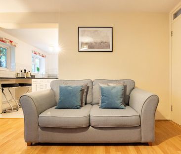 2 bedroom ground floor flat to rent - Photo 4