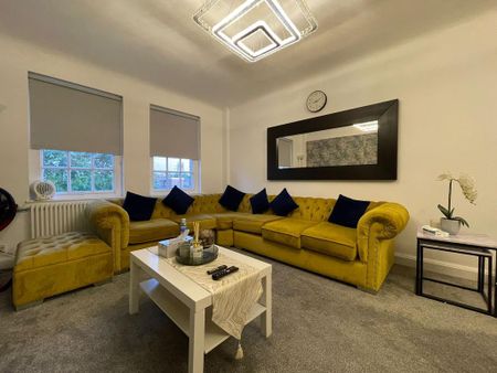 3 bedroom flat to rent - Photo 5