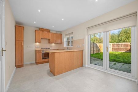 3 bedroom terraced house to rent - Photo 5