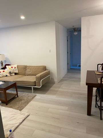 For Lease - 1498 Pilgrims Way Unit# 214, Oakville, Ontario - Photo 4