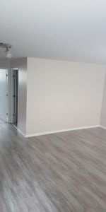 Bachelor 3 1/2 a louer - Photo 4