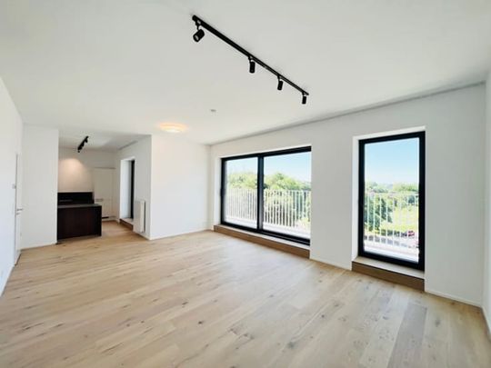 Appartement te huur - Photo 1