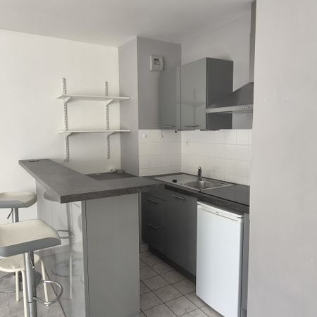 Location Appartement 1 pièce 24m² NANTES 44000 - Photo 3