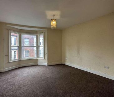 Eastborough, Scarborough, YO11 - Photo 2
