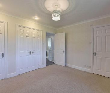 4 bedroom detached house to rent - Photo 6