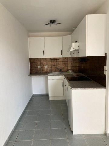 Location Appartement 2 pièces 60m² - Photo 2