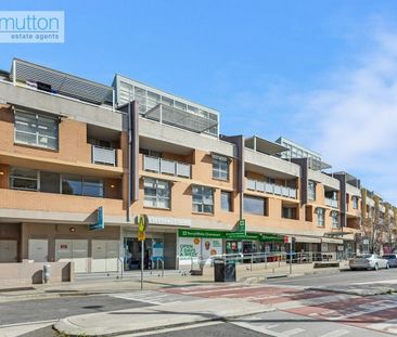 Modern Apartment in The Heart of Revesby - Photo 4