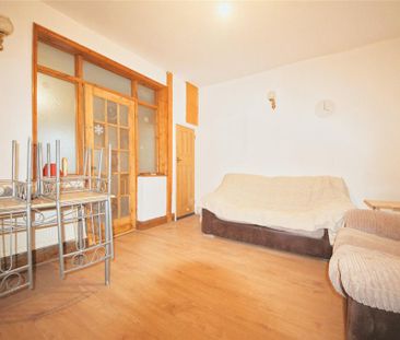 3 bedroom house to rent - Photo 2