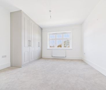 Duxbury Close, Stonehouse - Photo 4