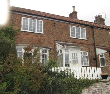 3 bedroom end of terrace house to rent - Photo 1