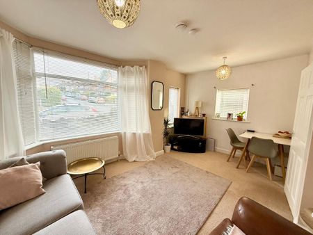 2 bedroom semi-detached house to rent - Photo 3