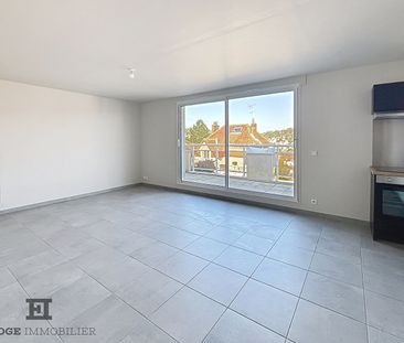 Location Appartement 2 pièces 44m² MONT ST AIGNAN 76130 - Photo 1