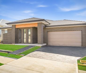 BRAND NEW FOUR BEDROOM FAMILY HOME - Photo 6