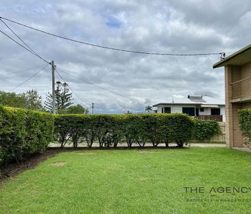 Double storey brick unit - Photo 5