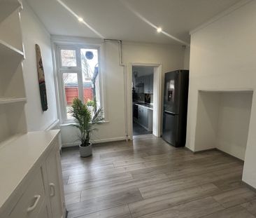 Ockley Road - Photo 2