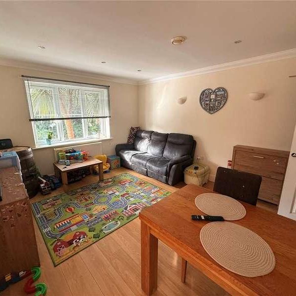 Dale Road, Southampton, Hampshire, SO16 - Photo 1