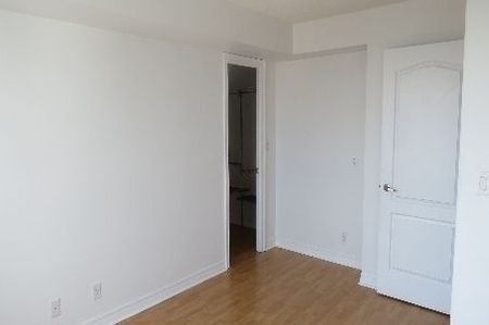 For Lease - 212 Eglinton Avenue Unit# 1807, Toronto, Ontario - Photo 3