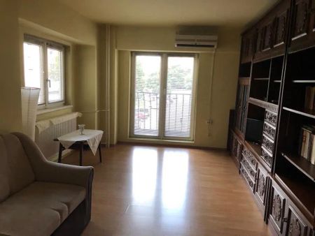 Apartament de inchiriat, 3 camere, langa Complexul Studentesc - Fotografie 3