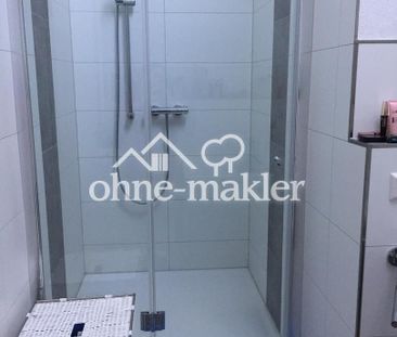 Schöne Dachgeschosswohnung mit einer großen Terasse und Bergsicht - Photo 6