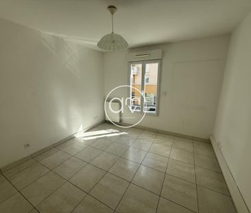 Location Appartement 2 pièces 43m² HYERES 83400 - Photo 6