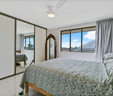 Perfectly Positioned Coastal Unit with Ocean Breezes - Photo 5