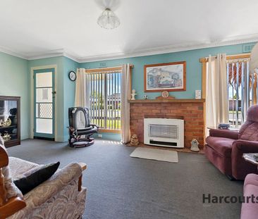 Lovely 3 Bedroom Home - Photo 5