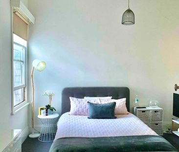 Port Melbourne - Photo 6