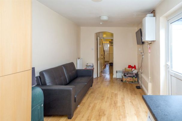 Southlands Road, South Bank - P10010 - Photo 1