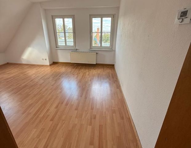Helle 2 Zimmer Wohnung, WG geeignet, direkt an S Bahn - Foto 1