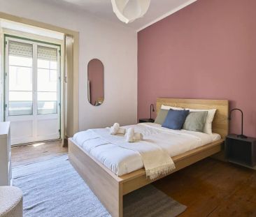 Room in a shared 4-bedroom apartment for rent in Lisbon. - Foto 4