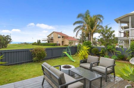 Four Bedroom Beachside Home - Photo 4