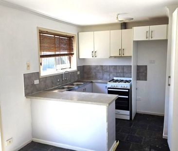 Ideally Located! - Photo 4