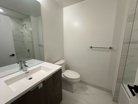 For Lease - 8 Interchange Way Unit# 4105, Vaughan, Ontario - Photo 3