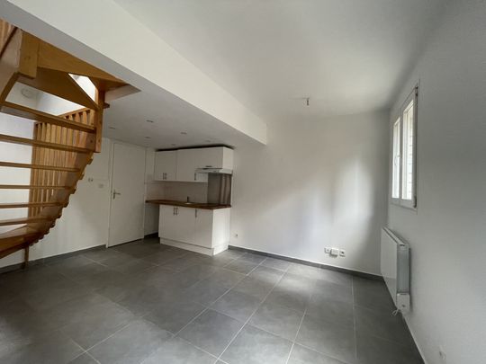 TYPE 1 AVEC COUR AMIENS CENTRE VILLE - Photo 1