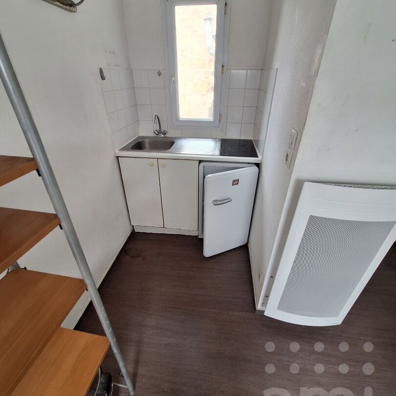 STUDIO MEUBLE CHARTRONS/PLACE PAUL DOUMER - Photo 1