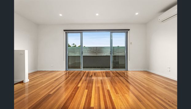 3/26 Winifred Street, Essendon VIC 3040 - Townhouse For Rent | Domain - Photo 1