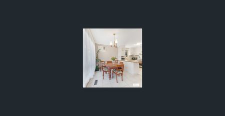 Neat & Comfortable 3-Bedroom Home - Photo 3