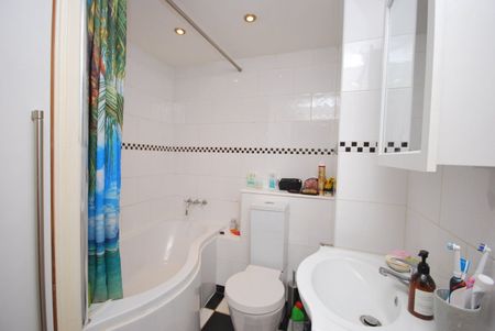 Underhill Road, East Dulwich, SE22 - Photo 2