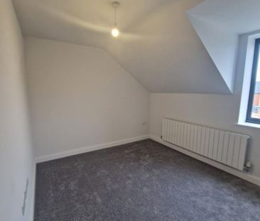 4 bedroom terraced house to rent - Photo 3