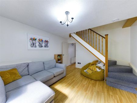 2 bedroom terraced house to rent - Photo 2