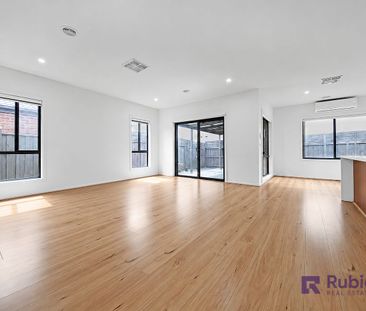 STUNNING FAMILY HOME IN WOLLERT - Photo 1